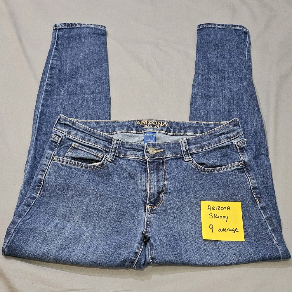 Arizona Skinny jeans size 9 average